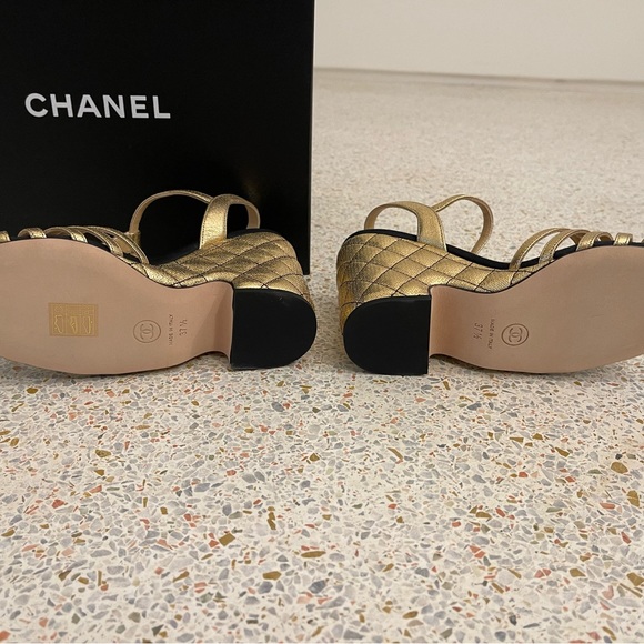 Chanel 2022 Metallic Gold Black Quilted Wedges - Picture 6 of 8